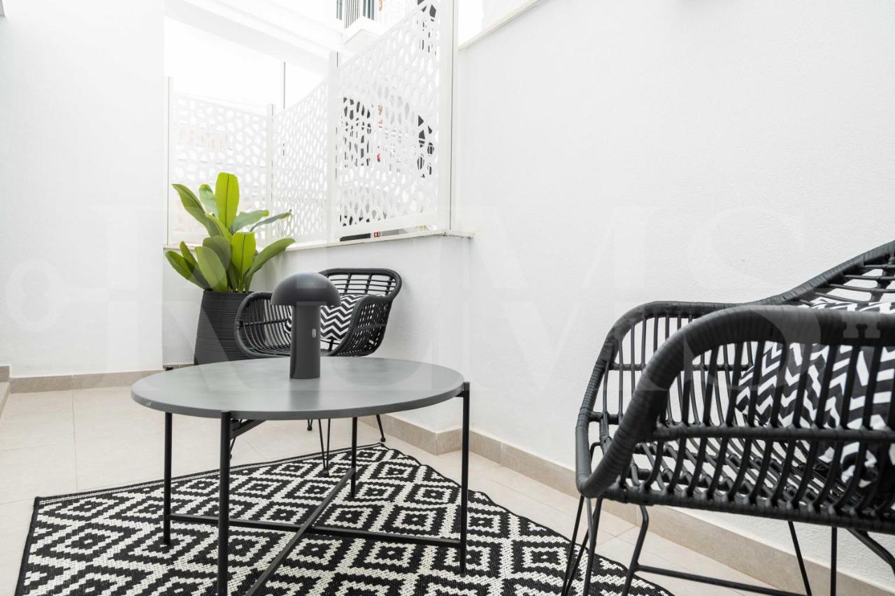 Modern Apartment With Patio & Parking By Rems Malaga Exterior photo